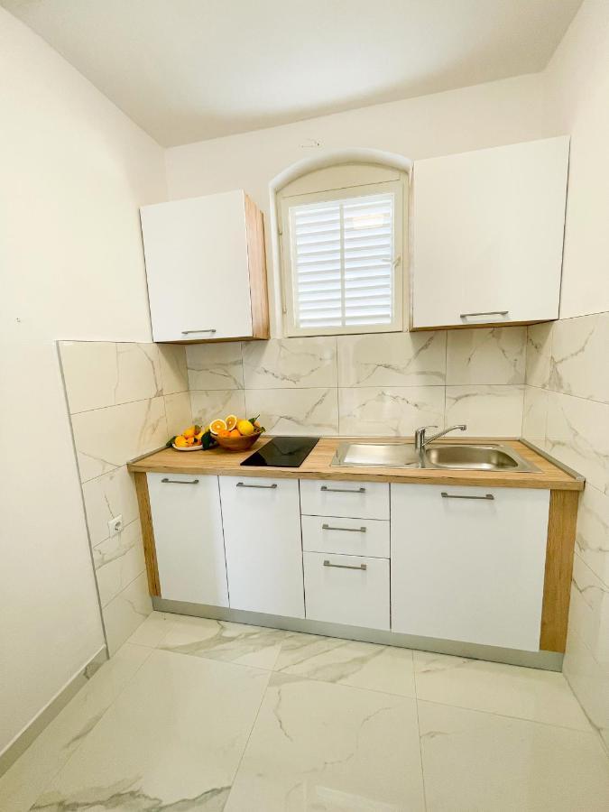 Sea View Apartment Amaro コルチュラ エクステリア 写真